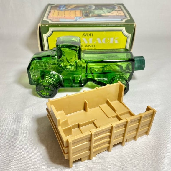 Vintage Avon ‘Big Mack’ Oland Aftershave Bottle & Box - Picture 14 of 17